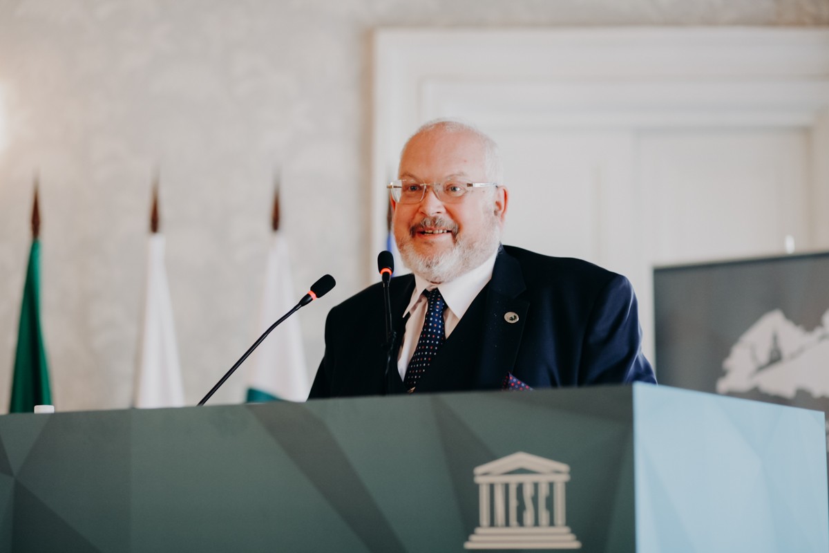 ������ ��� ����� �����: '���������� �������� ? ���� �� ����� �������� �������� ����� ������������'