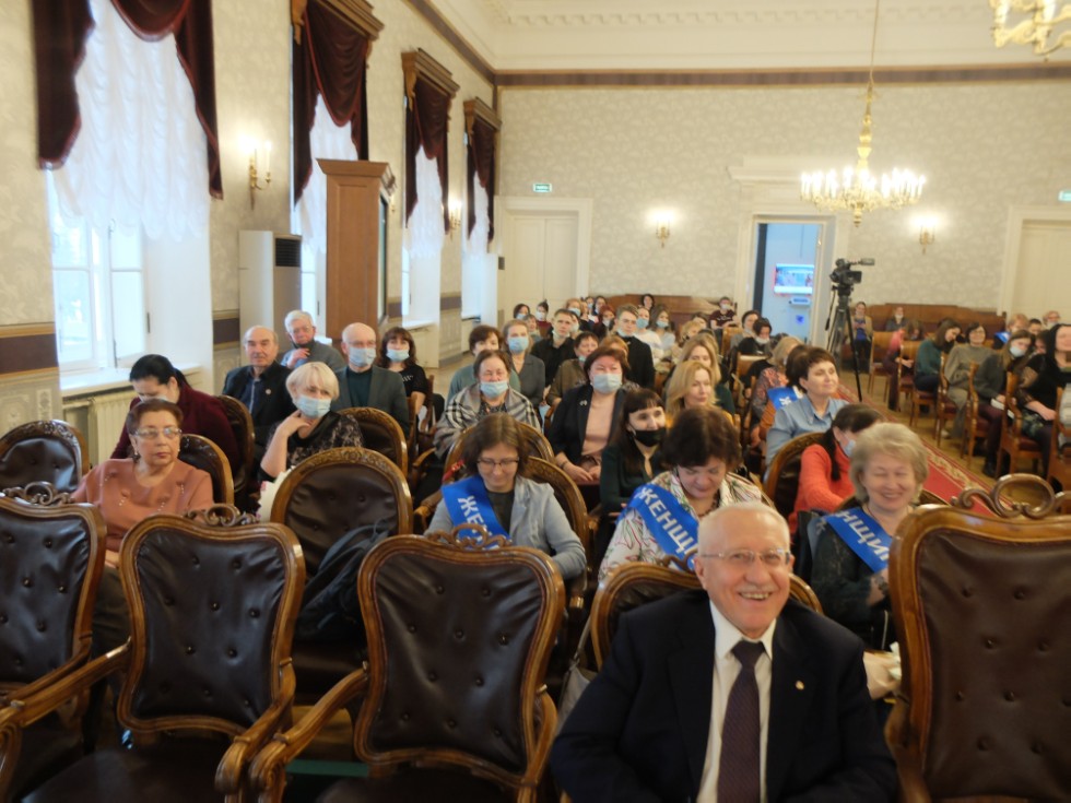 ����������� ����� ������ 8 �����.