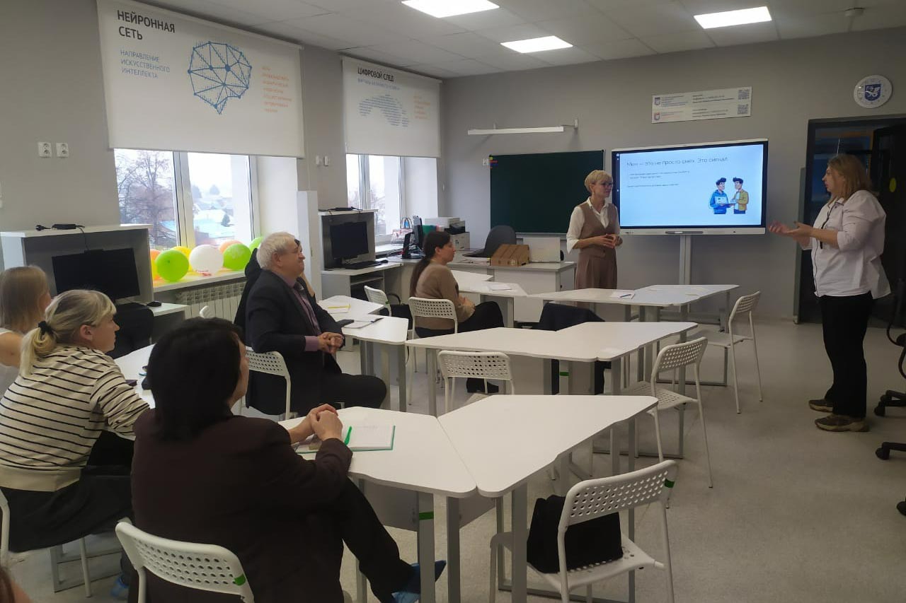 Малые формы цифровой рефлексии: как честно и педагогично говорить с учениками об ИИ Малые формы цифровой рефлексии: как честно и педагогично говорить с учениками об ИИ