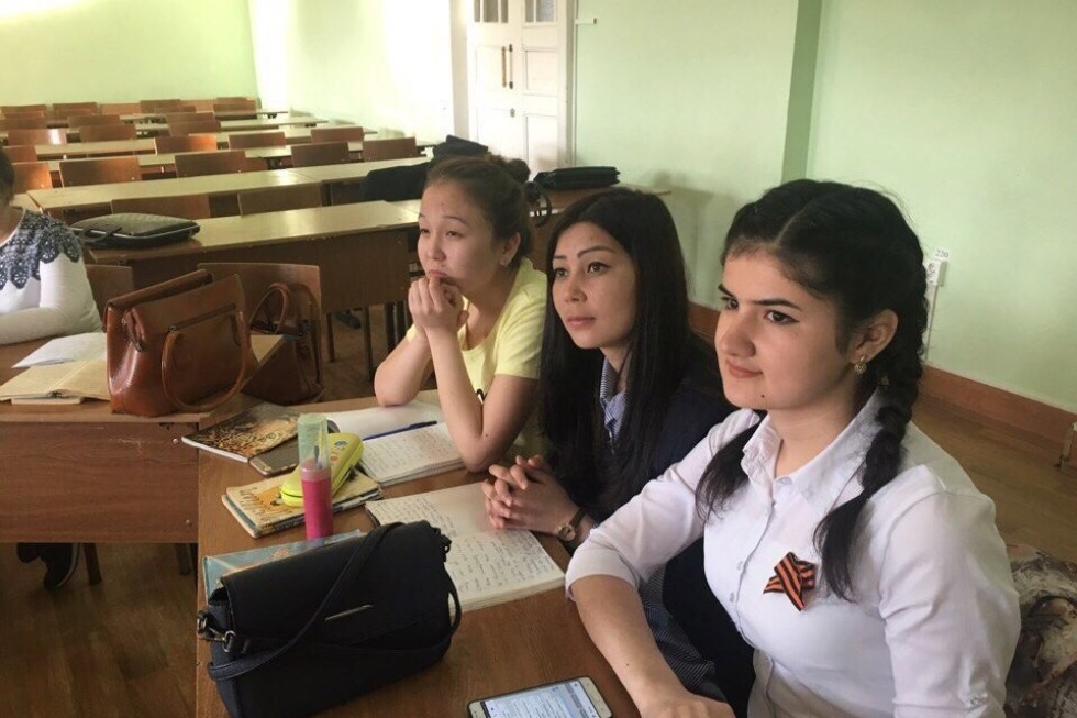 Круглый стол 'Герой моей страны' Круглый стол 'Герой моей страны'