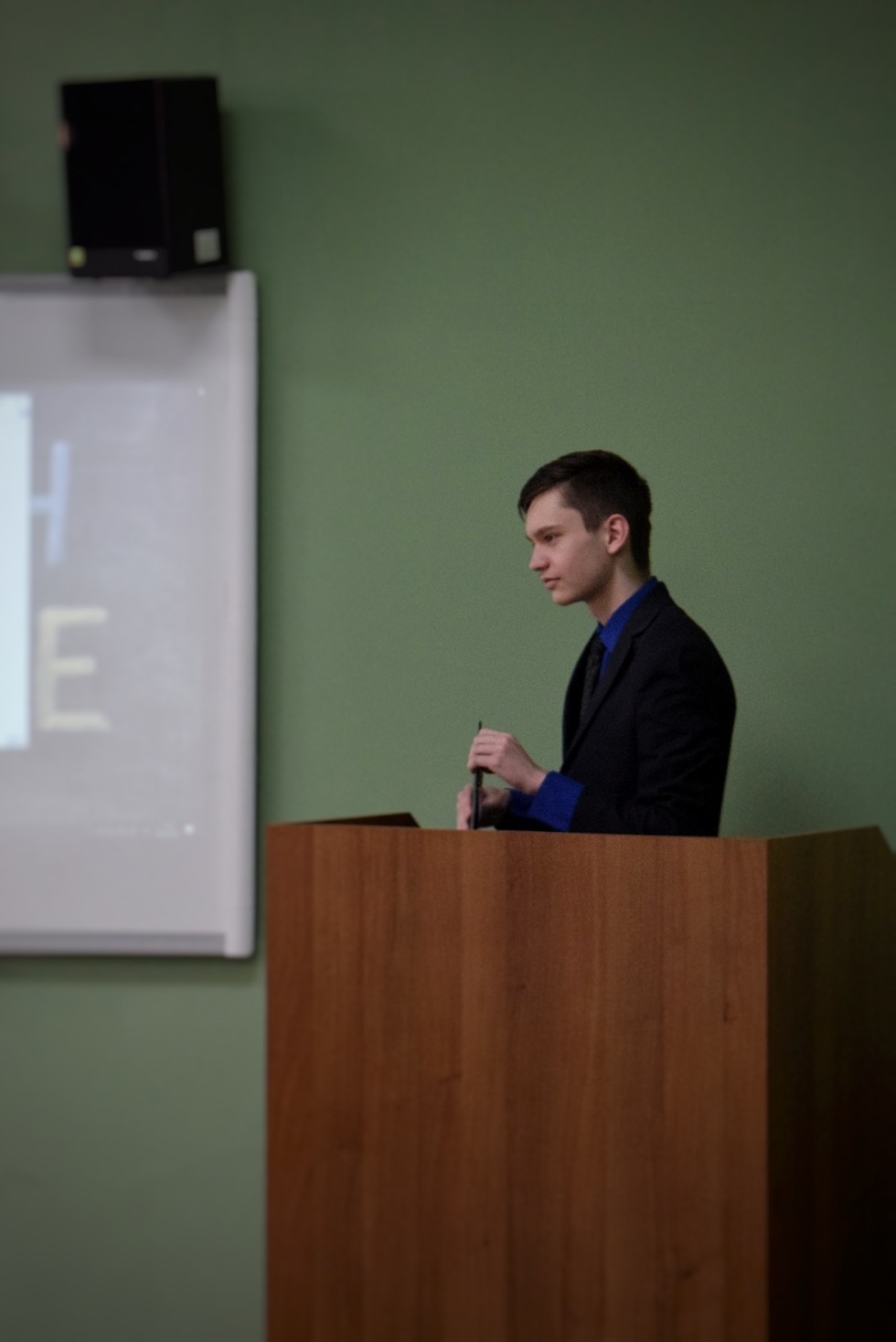 Второй финальный тур Открытого городского конкурса юного переводчика им. Шарафа Мударриса среди учащихся старших классов средних школ Второй финальный тур Открытого городского конкурса юного переводчика им. Шарафа Мударриса среди учащихся старших классов средних школ