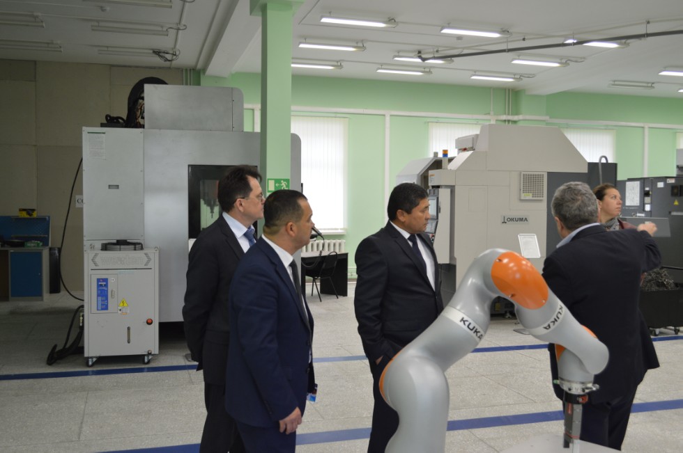 ��������� ������������� ���������-������������� ���������(����������) �������� ���������� �������� � ���������-������������ ������ ���