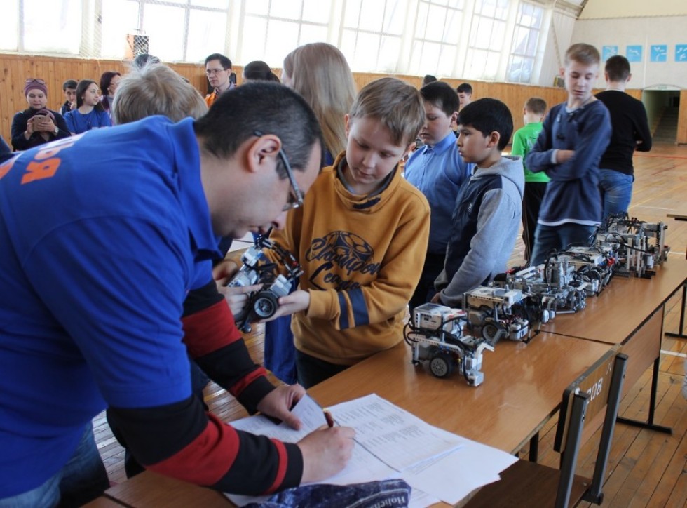 VIII Open Robotics Competitions in Yelabuga Institute of KFU