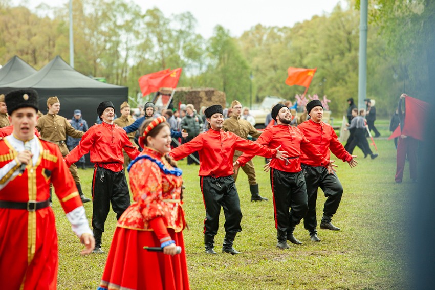 Елабужский институт КФУ участвовал в общегородском празднике ко Дню Победы Елабужский институт КФУ участвовал в общегородском празднике ко Дню Победы