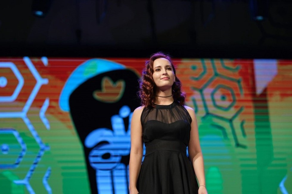 Команда КВН 'Алабуга' приняла участие в 'Зур фестиваль' татарской телевизионной лиги КВН Эйдэ ШаяРТ Команда КВН 'Алабуга' приняла участие в 'Зур фестиваль' татарской телевизионной лиги КВН Эйдэ ШаяРТ