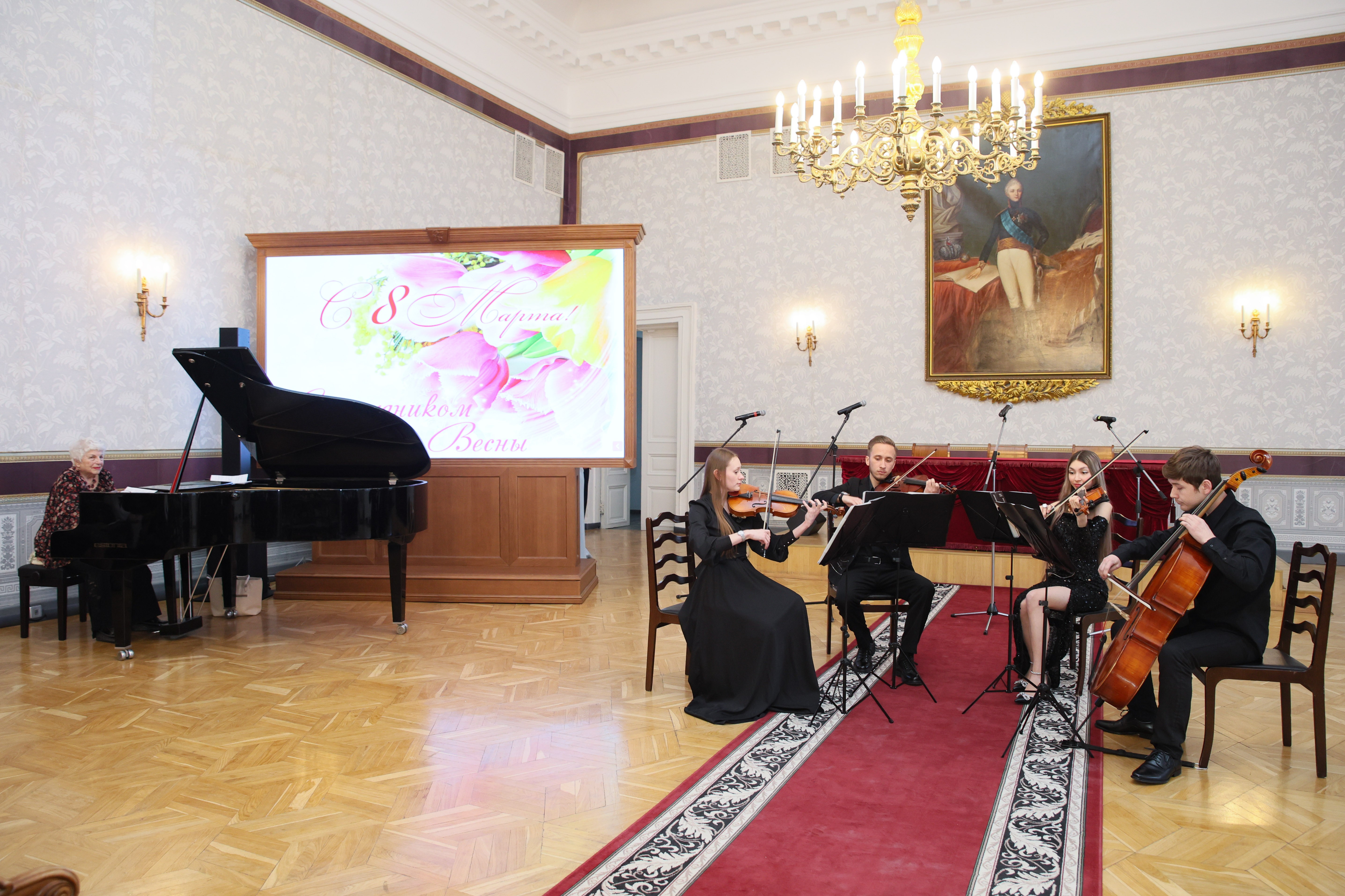 Ректор КФУ Ленар Сафин: 'Женщины приносят в этот мир гармонию, нежность, красоту и самое сильное, чистое, бескорыстное чувство ? безусловную материнскую любовь' Ректор КФУ Ленар Сафин: 'Женщины приносят в этот мир гармонию, нежность, красоту и самое сильное, чистое, бескорыстное чувство ? безусловную материнскую любовь'