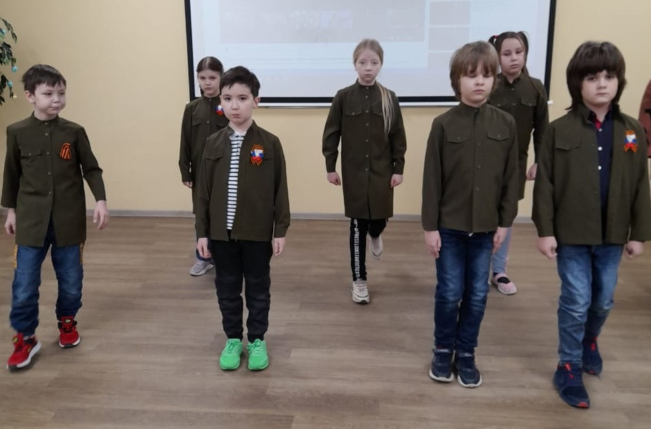 Детский театр КФУ 'Радуга' ставит новый спектакль о войне ,детский театр 'Радуга'