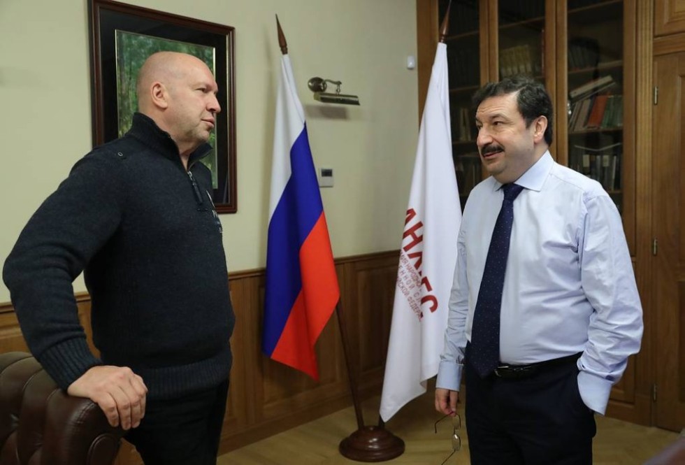 Владимир Мау: между экономикой и историей Владимир Мау: между экономикой и историей