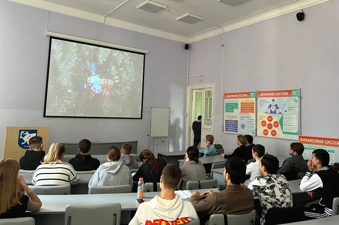 ФАНК: в чем феномен счастья, обсудили студенты Елабужского института КФУ ФАНК: в чем феномен счастья, обсудили студенты Елабужского института КФУ