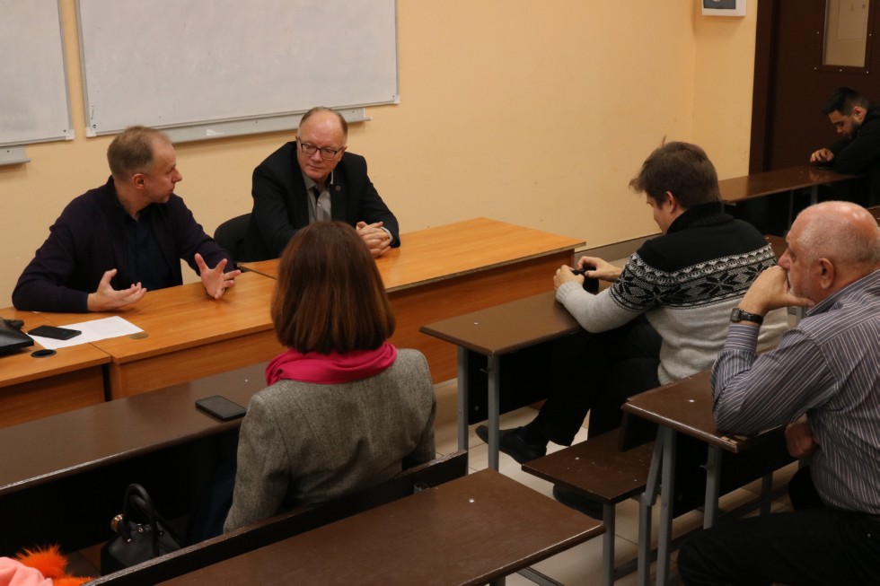 � ������ � ���� - ������ �����, �������� ������ ���������������� � �������������� ������������ � ����������, ���������� �������� ��������� ��������� � ��������������� ������ ��� ���������� ��