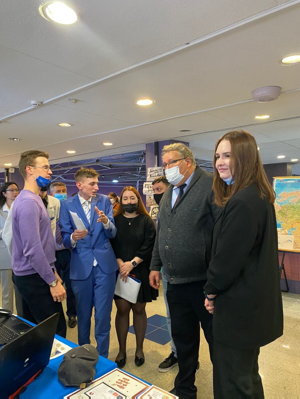 Институт управления, экономики и финансов принял участие в фестивале науки для первокурсников КФУ Институт управления, экономики и финансов принял участие в фестивале науки для первокурсников КФУ