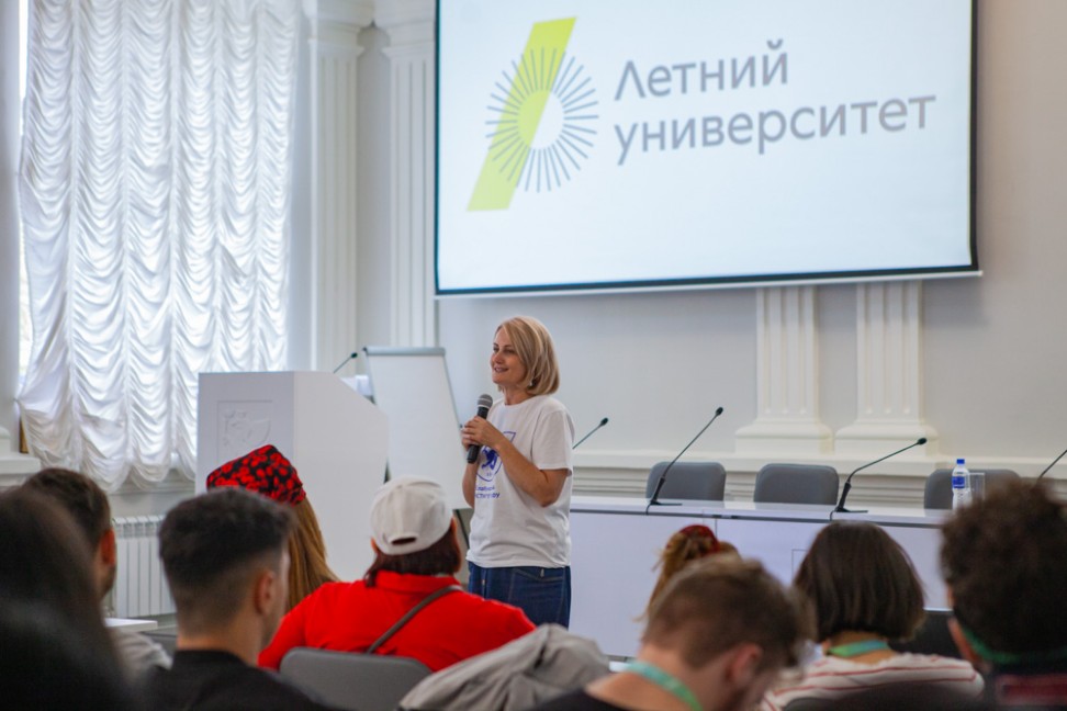 В Елабужский институт приехали студенты 'Летнего университета' В Елабужский институт приехали студенты 'Летнего университета'