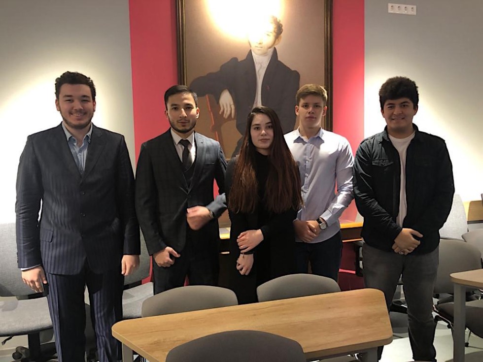 ����� �������� �������� ���: �������������� �� ������ ������� ������-�������������� ���