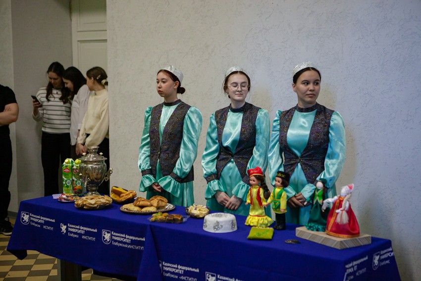 Навруз отпраздновали в Елабужском институте КФУ Навруз отпраздновали в Елабужском институте КФУ