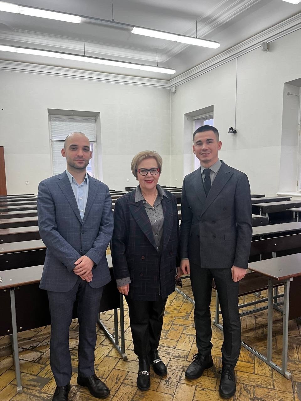 15 ноября 2023 года на Юридическом факультете Казанского федерального университета состоялась бинарная лекция для обучающихся бакалавриата на тему: 'Участие адвоката-защитника на досудебных стадиях уголовного процесса России' 15 ноября 2023 года на Юридическом факультете Казанского федерального университета состоялась бинарная лекция для обучающихся бакалавриата на тему: 'Участие адвоката-защитника на досудебных стадиях уголовного процесса России'