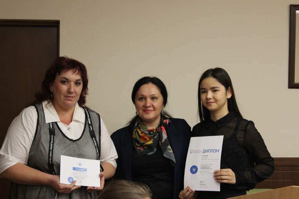 235 �����������