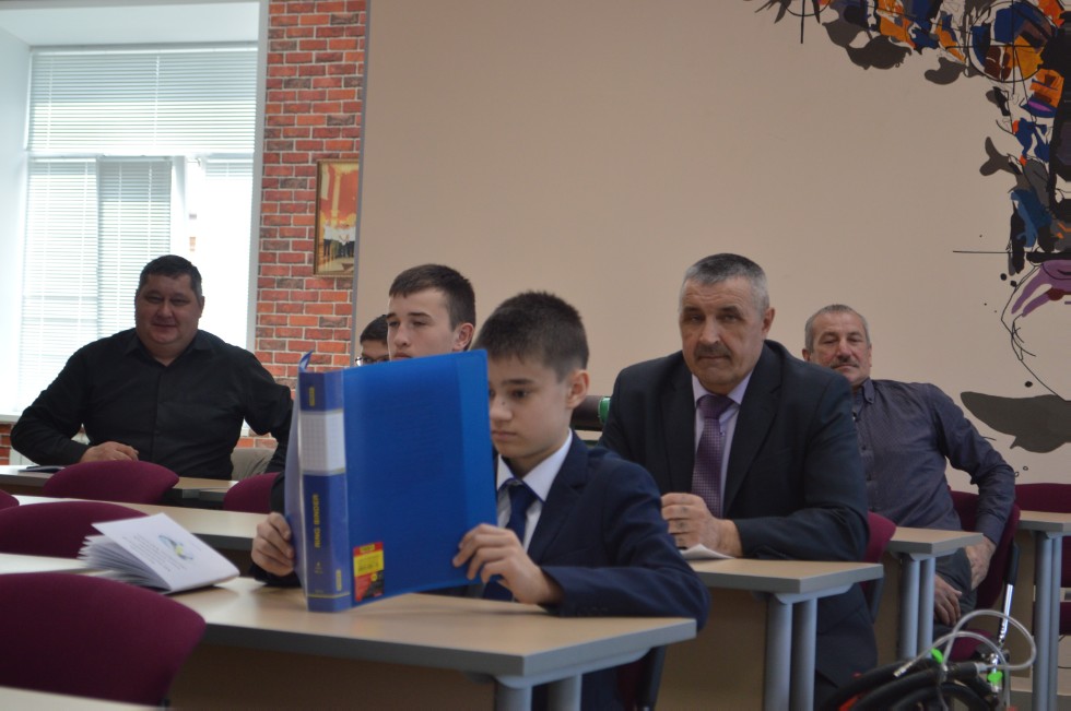 ����� ��������� ���� ������������� 