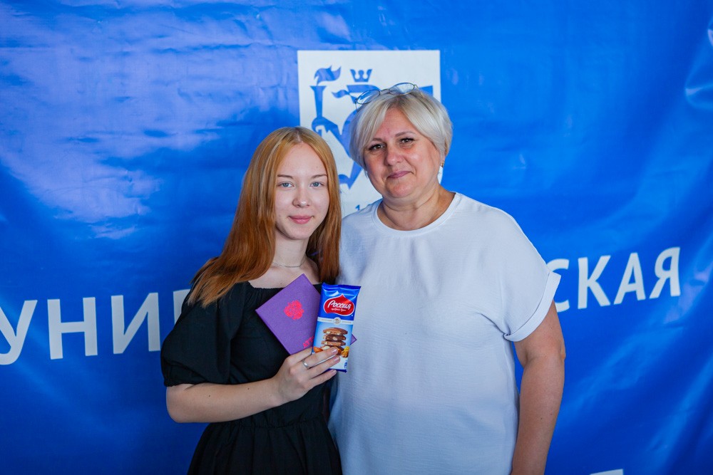 �  ,���������� �������� ���