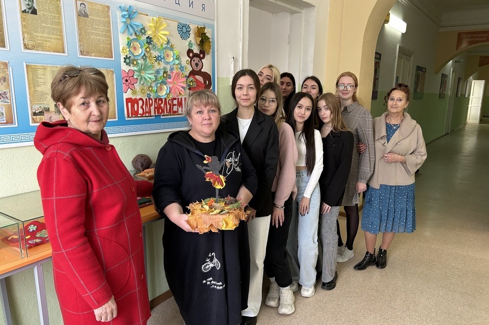 Ярко и красочно Елабужский институт отметил день дошкольного работника! Ярко и красочно Елабужский институт отметил день дошкольного работника!