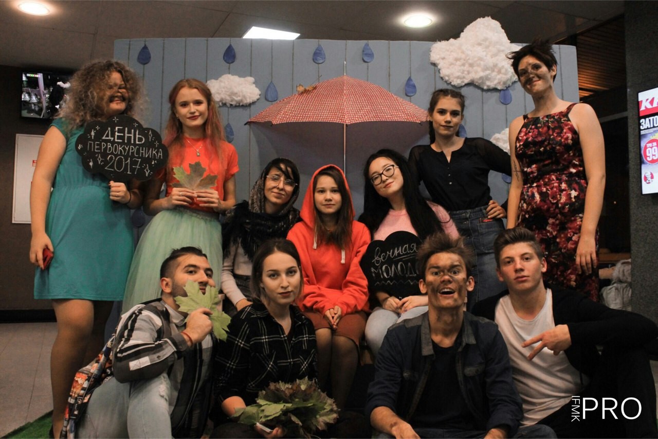 Творческий коллектив 'Между строк' Творческий коллектив 'Между строк'