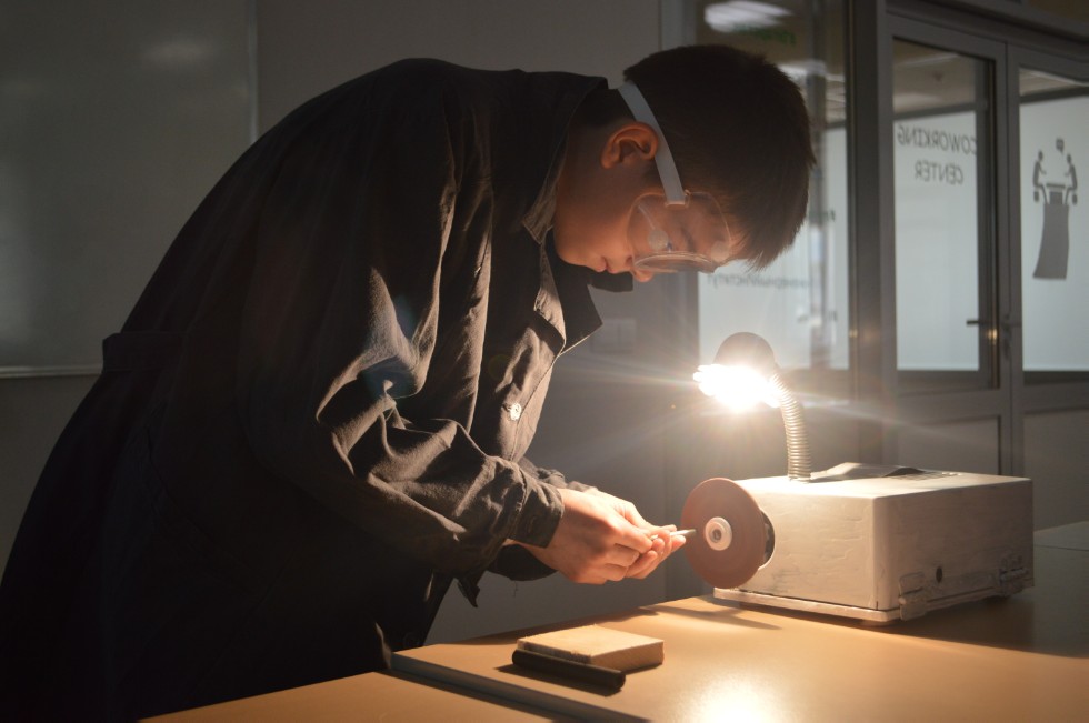 ����� ��������� ���� ������������� 