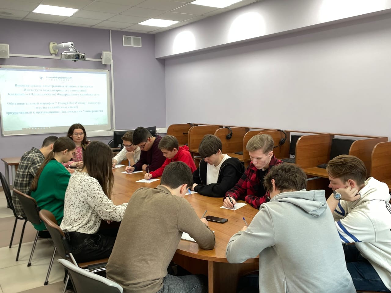 ОБ АЛЬМА-МАТЕР НА АНГЛИЙСКОМ?. ОБ АЛЬМА-МАТЕР НА АНГЛИЙСКОМ?.