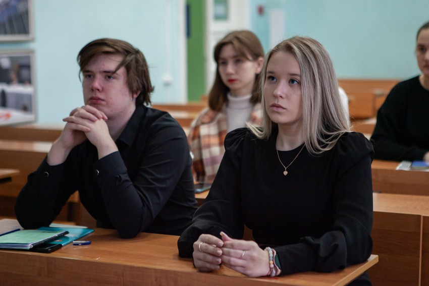 Прошла научно-популярная лекция 'Елабужский институт в годы Великой Отечественной войны' Прошла научно-популярная лекция 'Елабужский институт в годы Великой Отечественной войны'