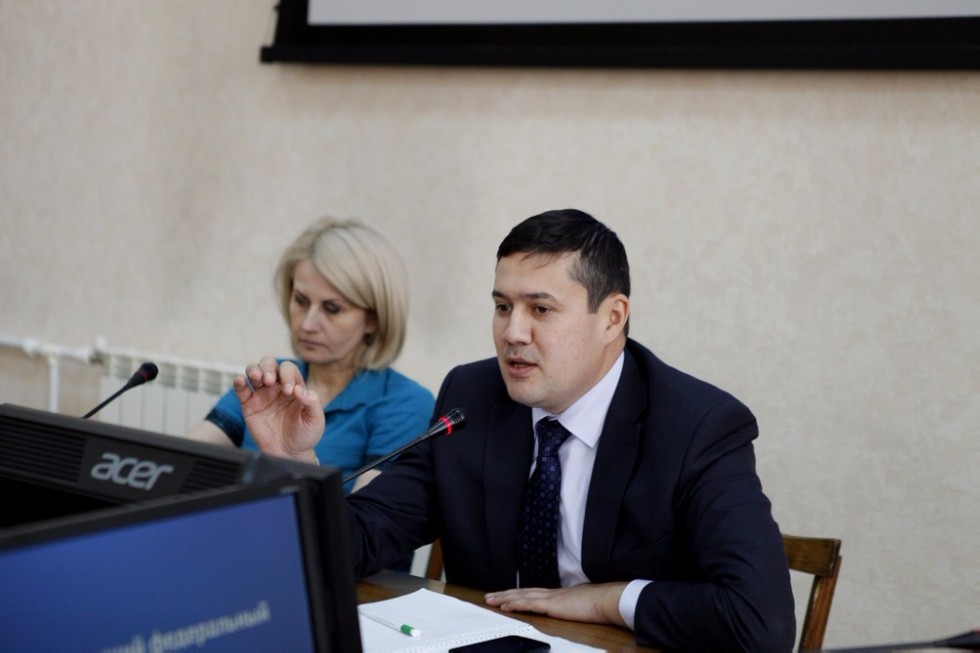 Стратегию развития образования Менделеевского района обсудили в Елабужском институте КФУ Стратегию развития образования Менделеевского района обсудили в Елабужском институте КФУ