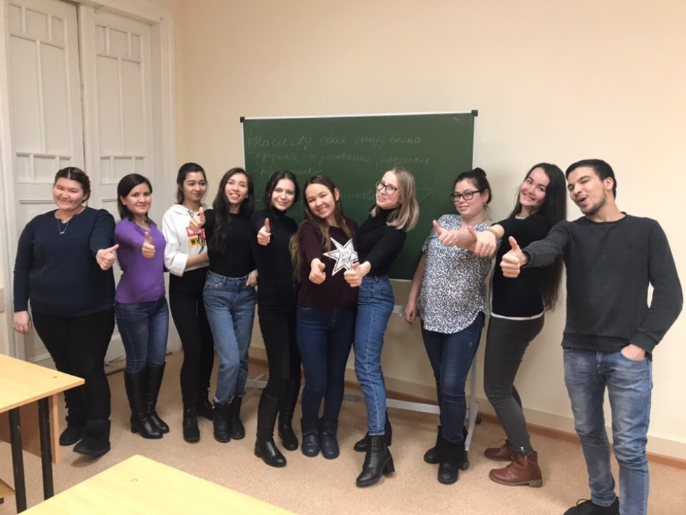 'Теперь дружно возьмемся за работу!' 'Теперь дружно возьмемся за работу!'