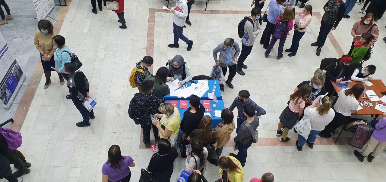 VI Всероссийская (с международным участием) научная конференция учащихся имени Н.И. Лобачевского. VI Всероссийская (с международным участием) научная конференция учащихся имени Н.И. Лобачевского.