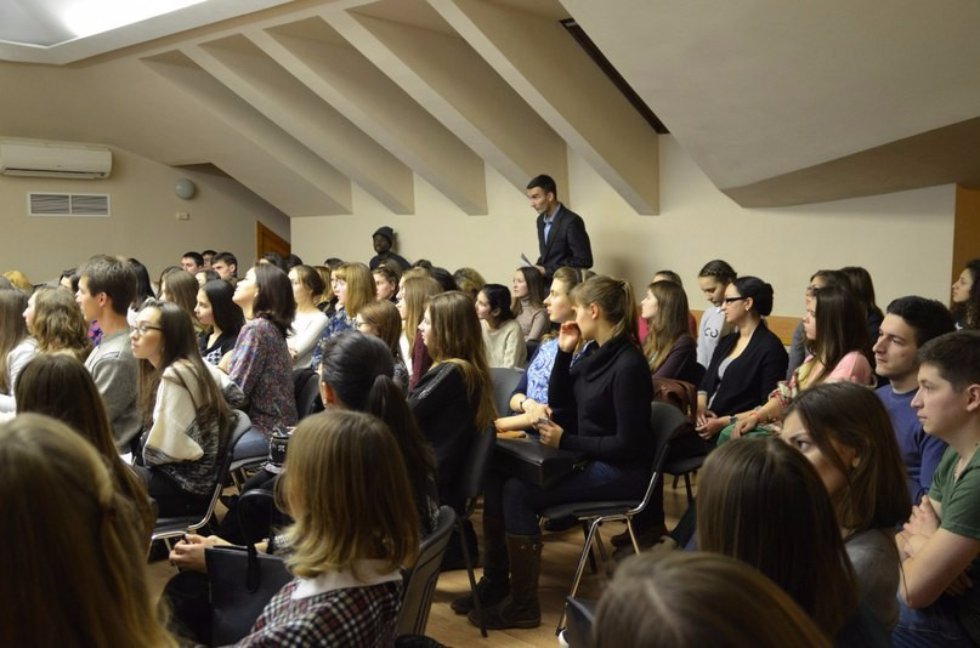 ��� ��������� ����� 10.12.15 �������� Ernst&Young ������� ������-����� �� ���� '����-����������'.