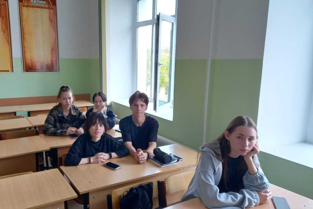 Кураторский час 'Инструктаж по профилактике заведомо ложных сообщений об актах терроризма и действиях в чрезвычайных ситуациях' Кураторский час 'Инструктаж по профилактике заведомо ложных сообщений об актах терроризма и действиях в чрезвычайных ситуациях'