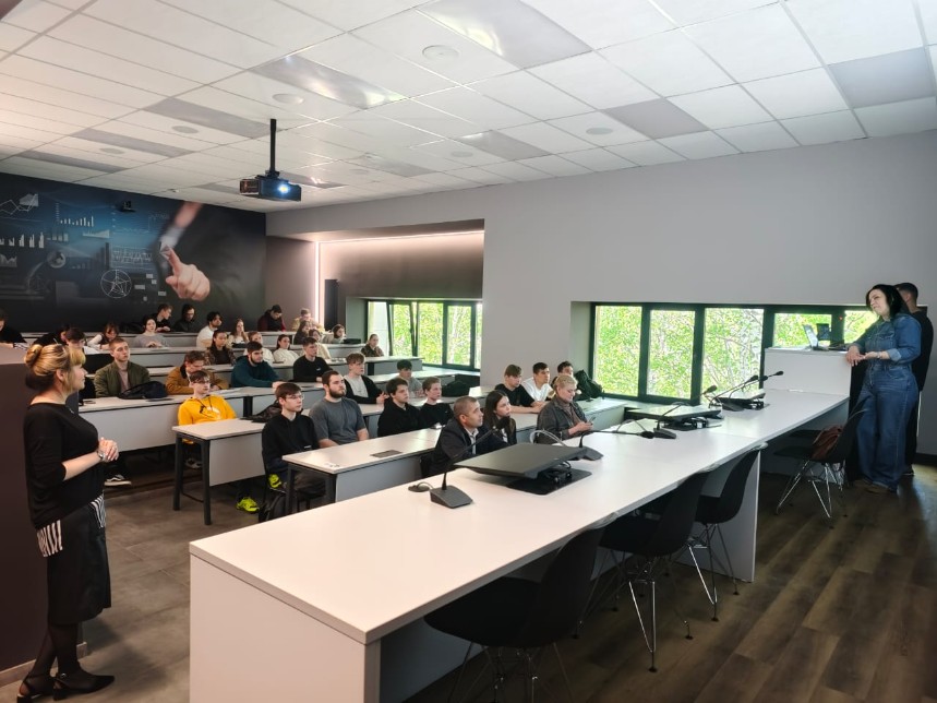 Ведущие IT-компаний АЙТАТ, ЦОБ и ЦИТ ПАО 'КАМАЗ Ведущие IT-компаний АЙТАТ, ЦОБ и ЦИТ ПАО 'КАМАЗ