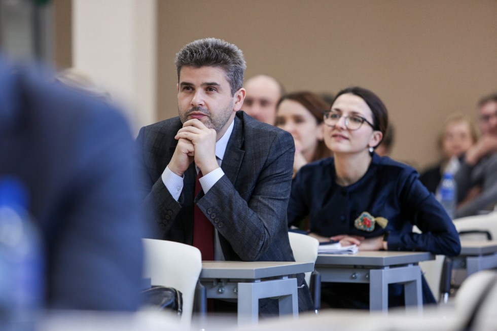 Новые магистерские программы КФУ прошли аттестацию Корпоративного университета Сбербанка Новые магистерские программы КФУ прошли аттестацию Корпоративного университета Сбербанка