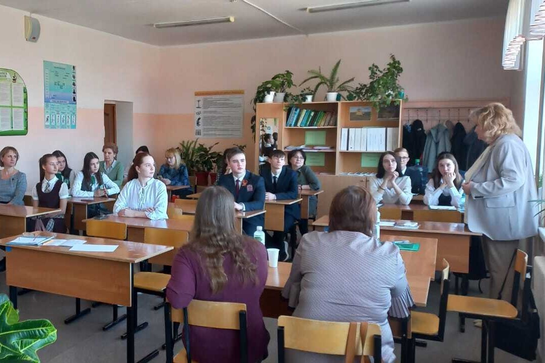 Преподаватели Елабужского института КФУ приняли участие в школьной конференции в качестве экспертов Преподаватели Елабужского института КФУ приняли участие в школьной конференции в качестве экспертов