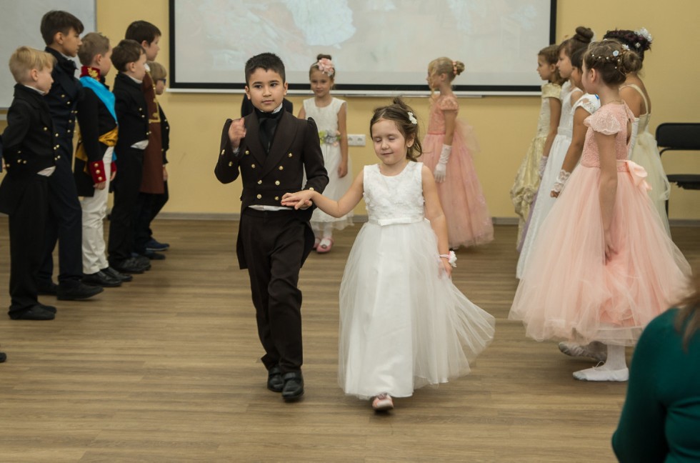 В детском театре КФУ 'Радуга' прошла премьера спектакля 'Россия мне раскрылась в тебе, Казанский университет!' В детском театре КФУ 'Радуга' прошла премьера спектакля 'Россия мне раскрылась в тебе, Казанский университет!'