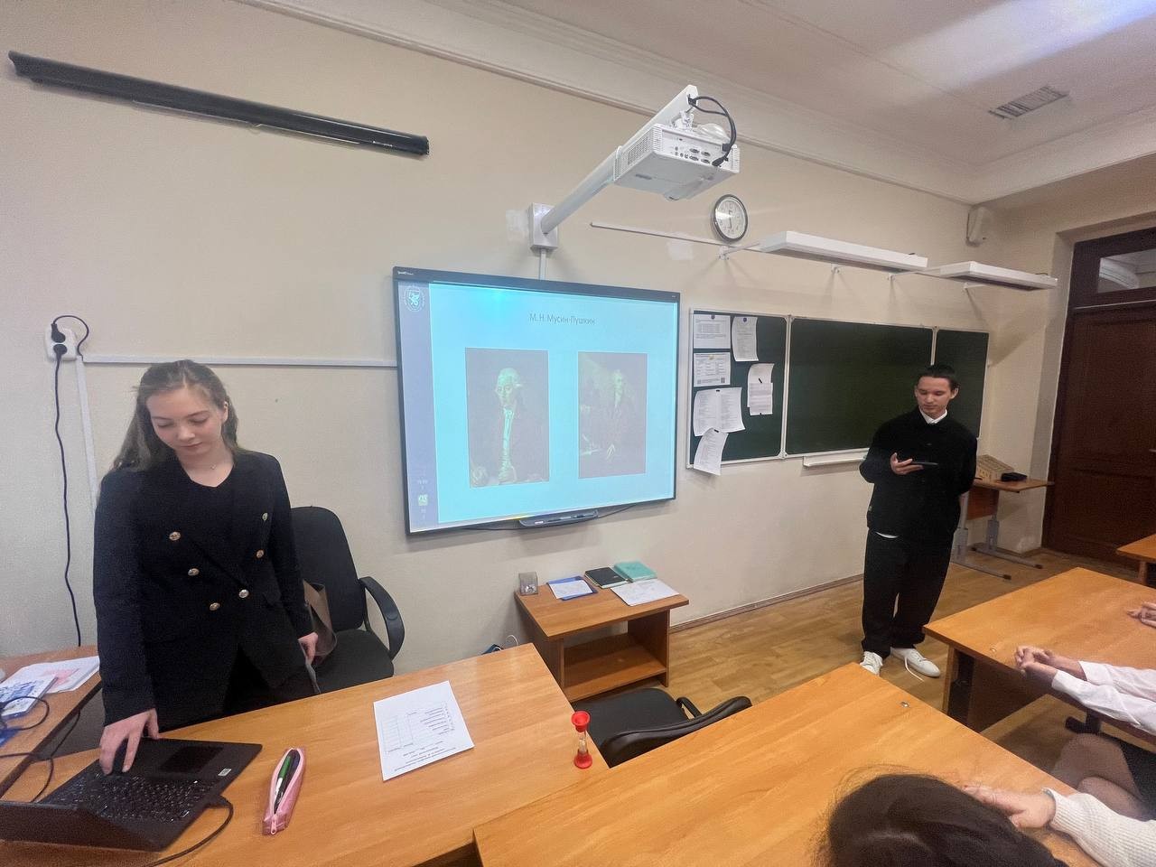 В Лицее имени Н.И. Лобачевского КФУ состоялась игра-квест 'Математический марафон' В Лицее имени Н.И. Лобачевского КФУ состоялась игра-квест 'Математический марафон'