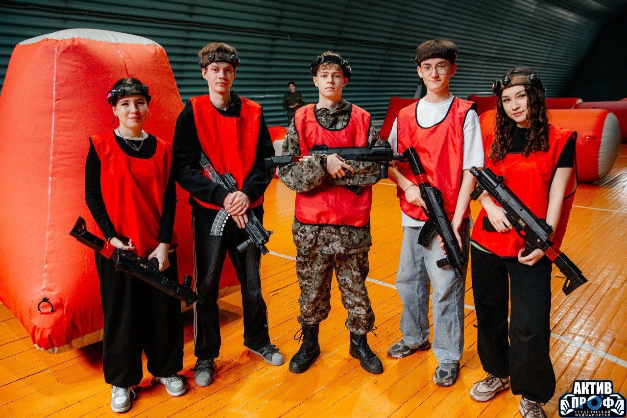 Жаркие бои в лазертаге Жаркие бои в лазертаге