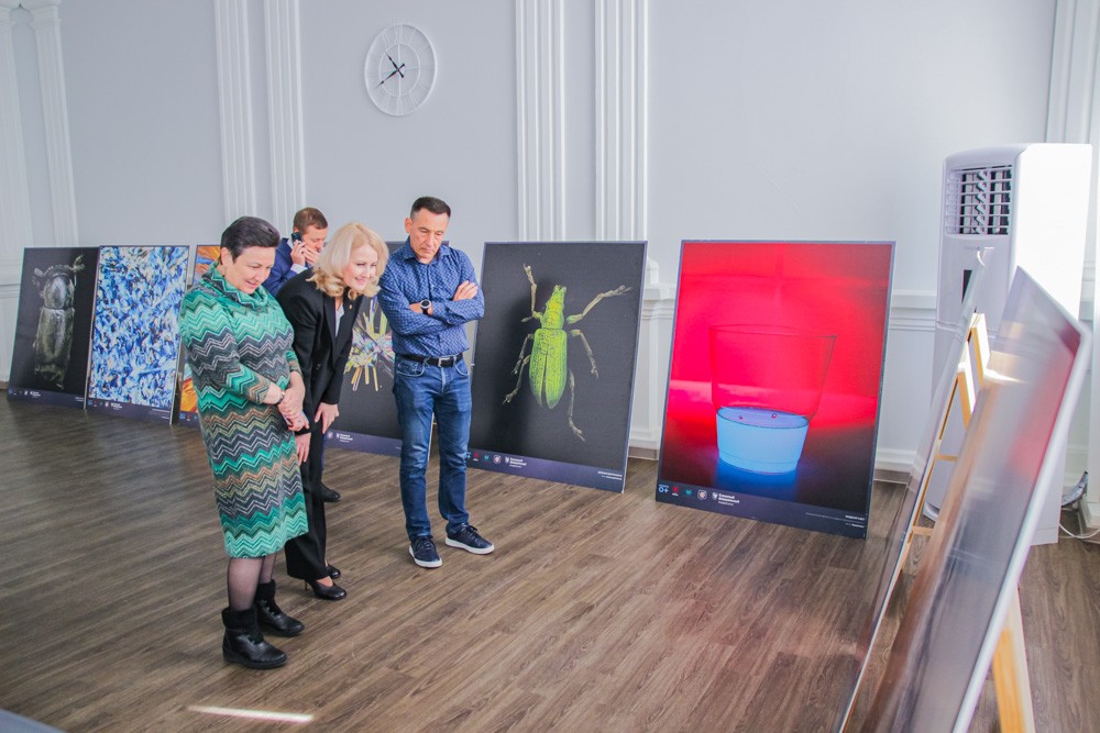 В Елабужском институте состоялось торжественное открытие Всероссийской научно-практической конференции 'Выпускники Елабужского института в современном образовательном пространстве' В Елабужском институте состоялось торжественное открытие Всероссийской научно-практической конференции 'Выпускники Елабужского института в современном образовательном пространстве'