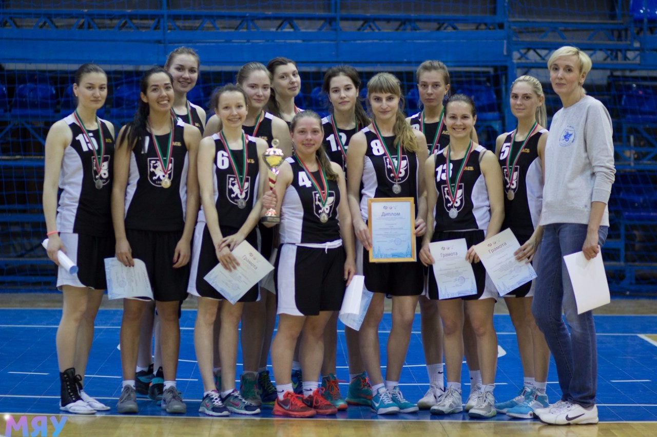 Баскетболистки КФУ завоевали серебро соревнования по женскому баскетболу в рамках Спартакиады ВУЗов Республики Татарстан Баскетболистки КФУ завоевали серебро соревнования по женскому баскетболу в рамках Спартакиады ВУЗов Республики Татарстан