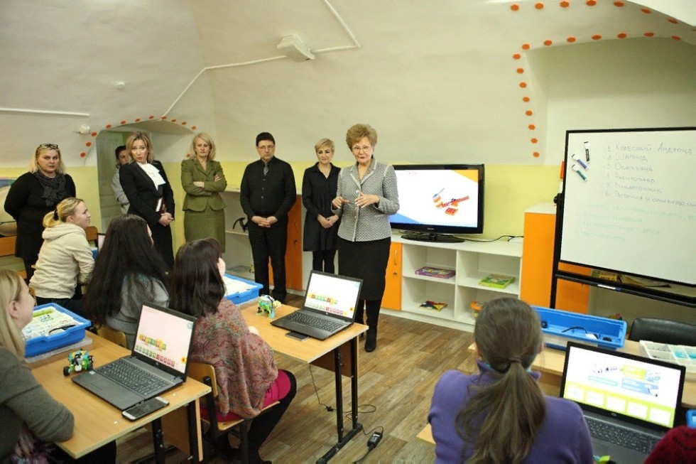 Елабужский институт КФУ посетила заместитель председателя Госсовета Татарстана Елабужский институт КФУ посетила заместитель председателя Госсовета Татарстана