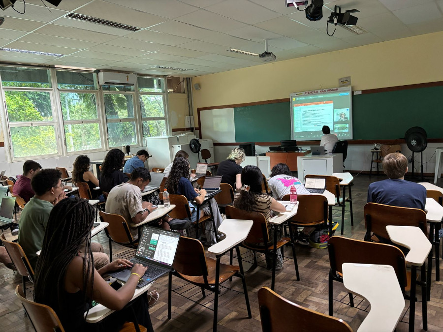 Представитель ЮФ КФУ прочитал лекцию на Летней школе Представитель ЮФ КФУ прочитал лекцию на Летней школе