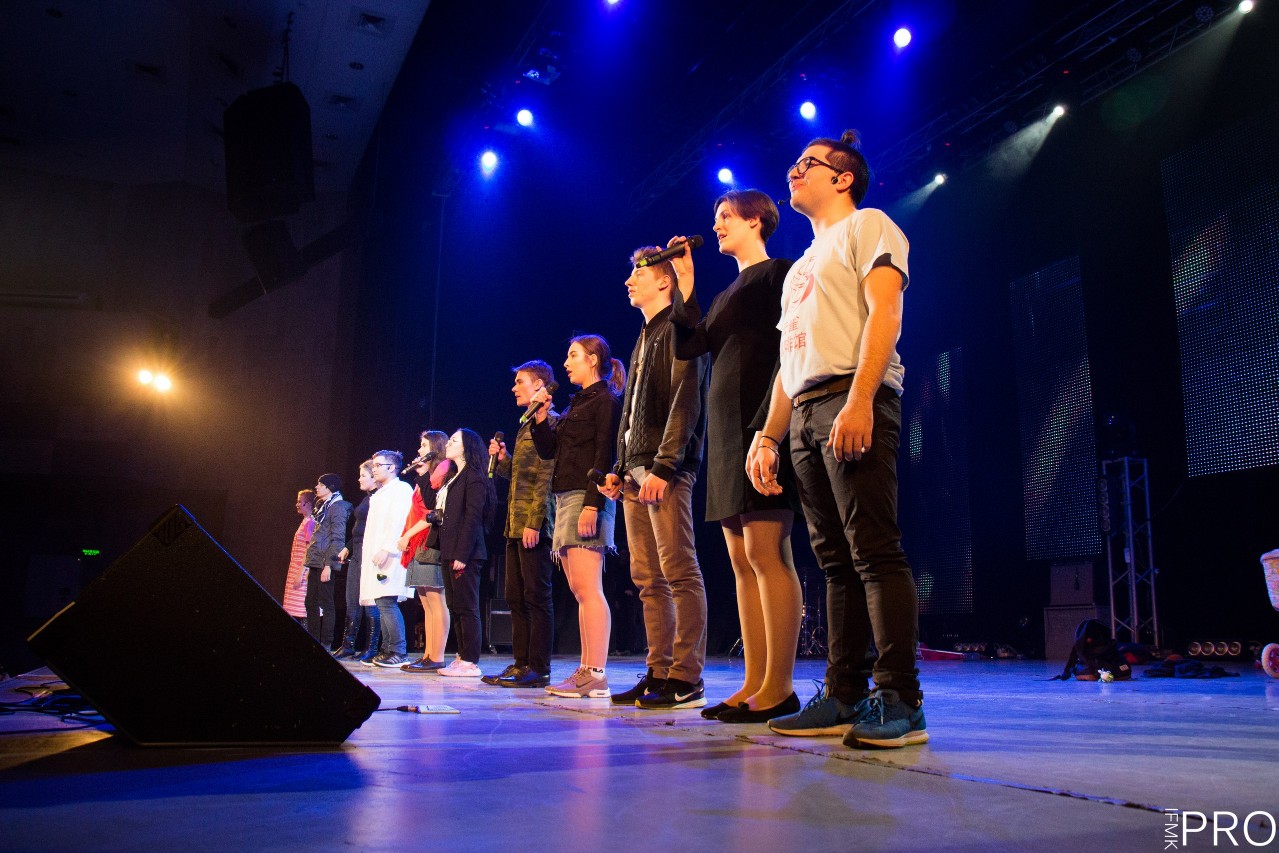 Творческий коллектив 'Между строк' Творческий коллектив 'Между строк'