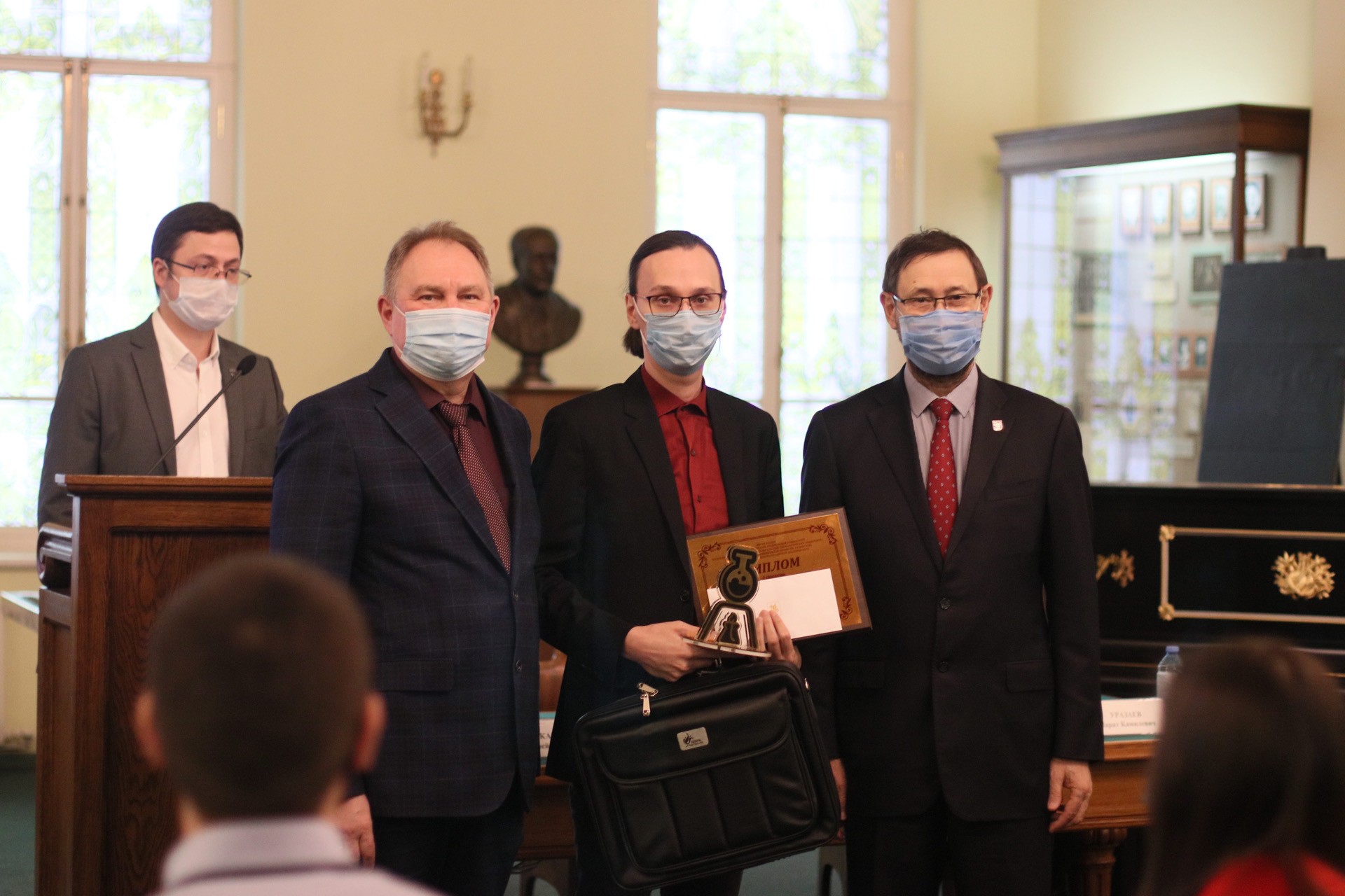 Arbuzov Prize for Young Scientists in Chemistry given to two employees of Kazan Federal University ,IC, Arbuzov Prize
