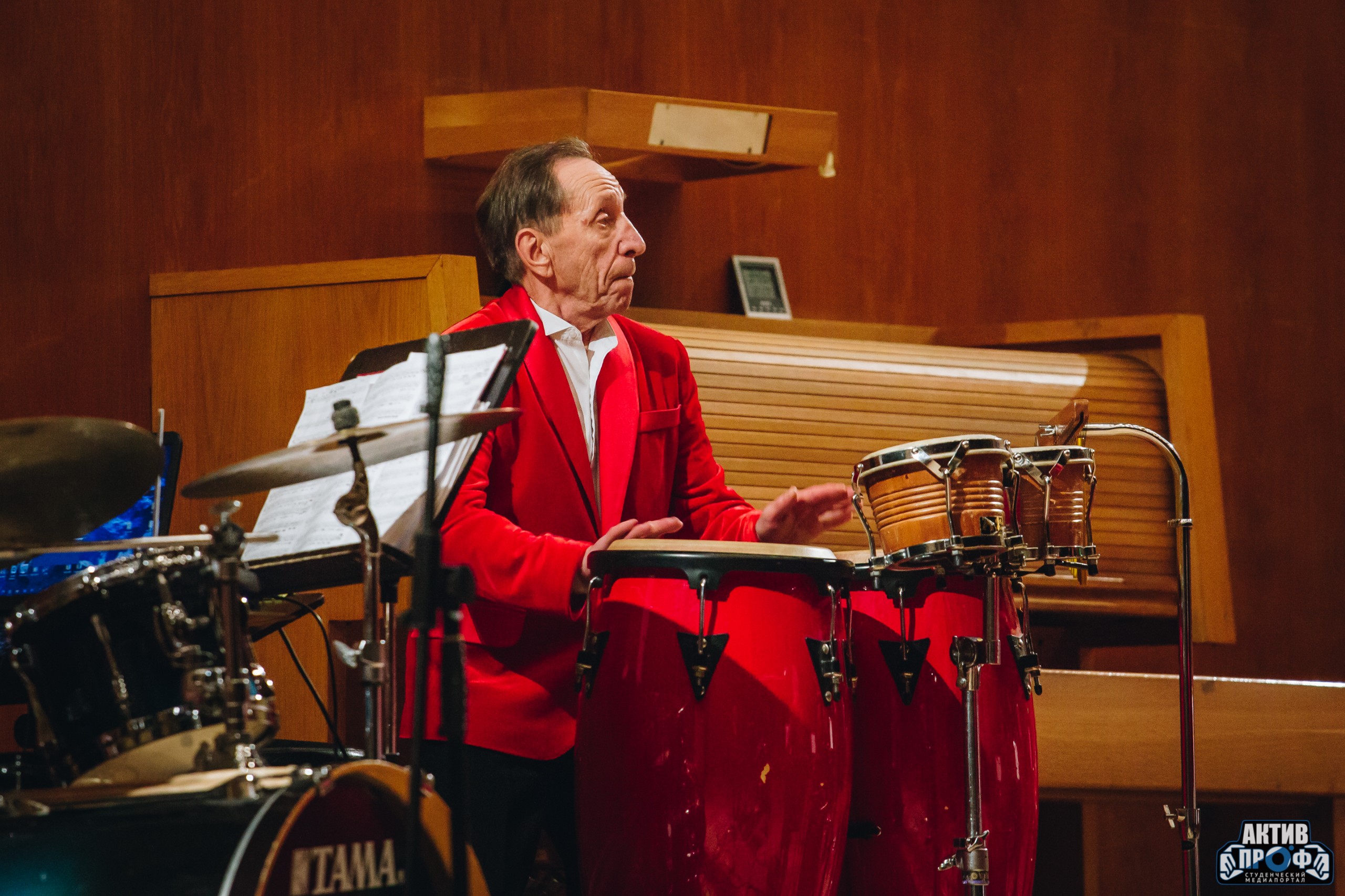 ��� 220 ���! � ��� �������!