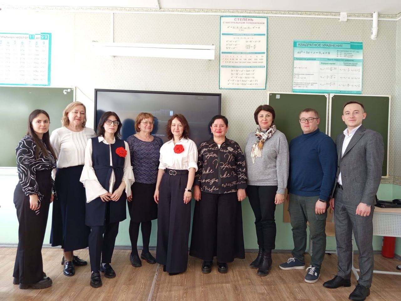 Отчет о работе межрегиональной научно-практической конференции учителей 'Взаимодействие школы и вуза как механизм профессиональной социализации молодых специалистов в условиях современного образования' Отчет о работе межрегиональной научно-практической конференции учителей 'Взаимодействие школы и вуза как механизм профессиональной социализации молодых специалистов в условиях современного образования'