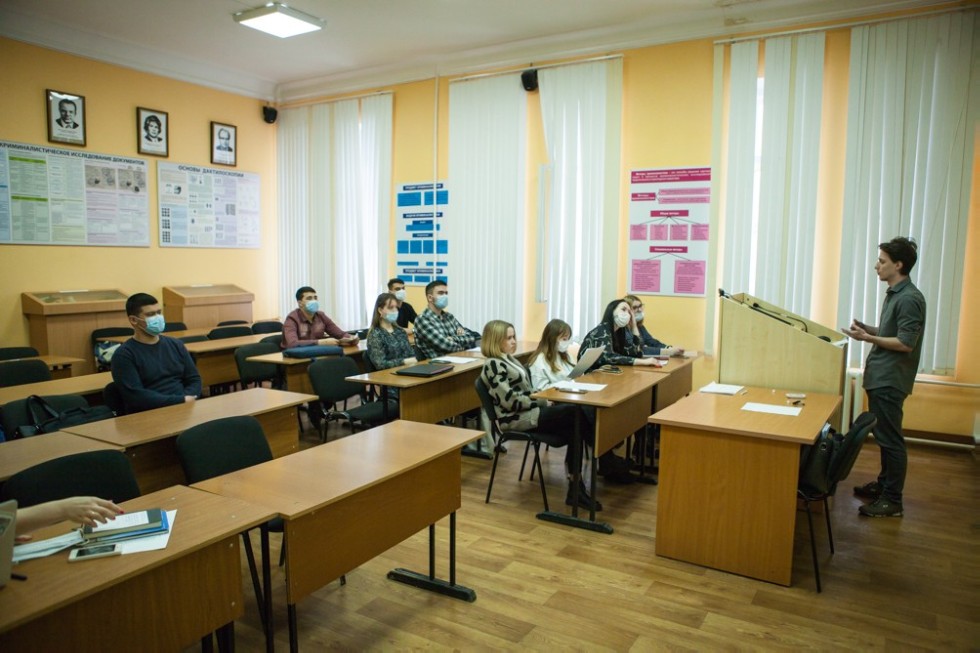 Итоговая научно-образовательная конференция студентов завершилась в Елабужском институте КФУ Итоговая научно-образовательная конференция студентов завершилась в Елабужском институте КФУ