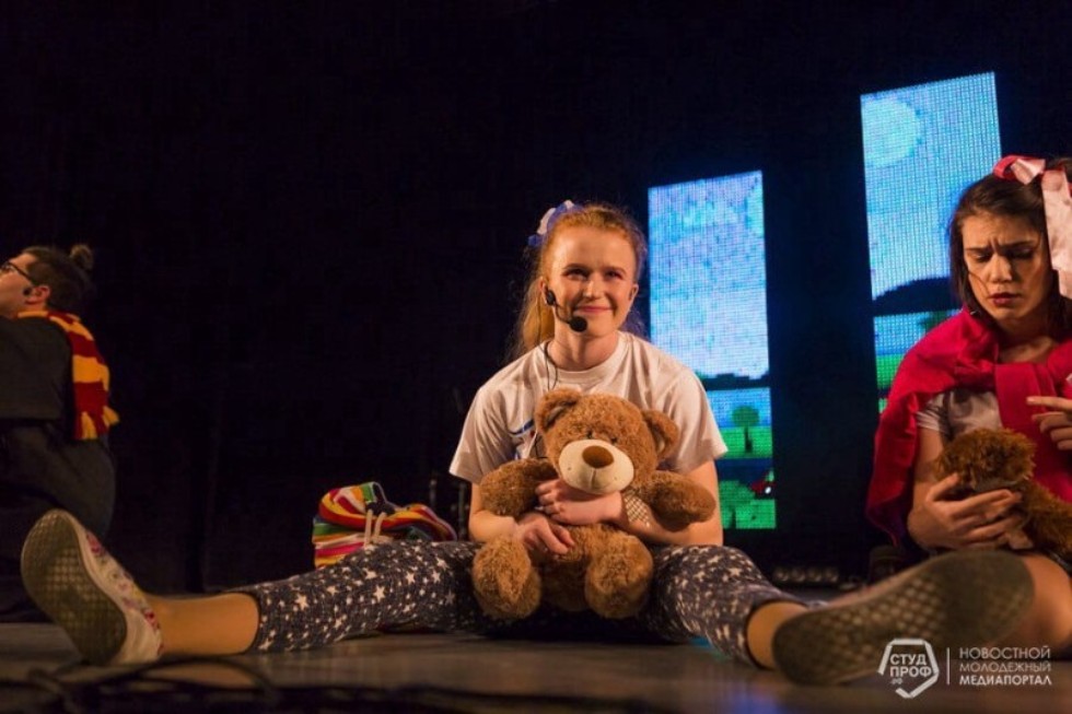 '������� ������ �� �������, ������ - �������� ������ ����� - ������ �������� �����' ? ����� ���������, ��������� ������������ ���������� '�����������', ������� � ����������� �������