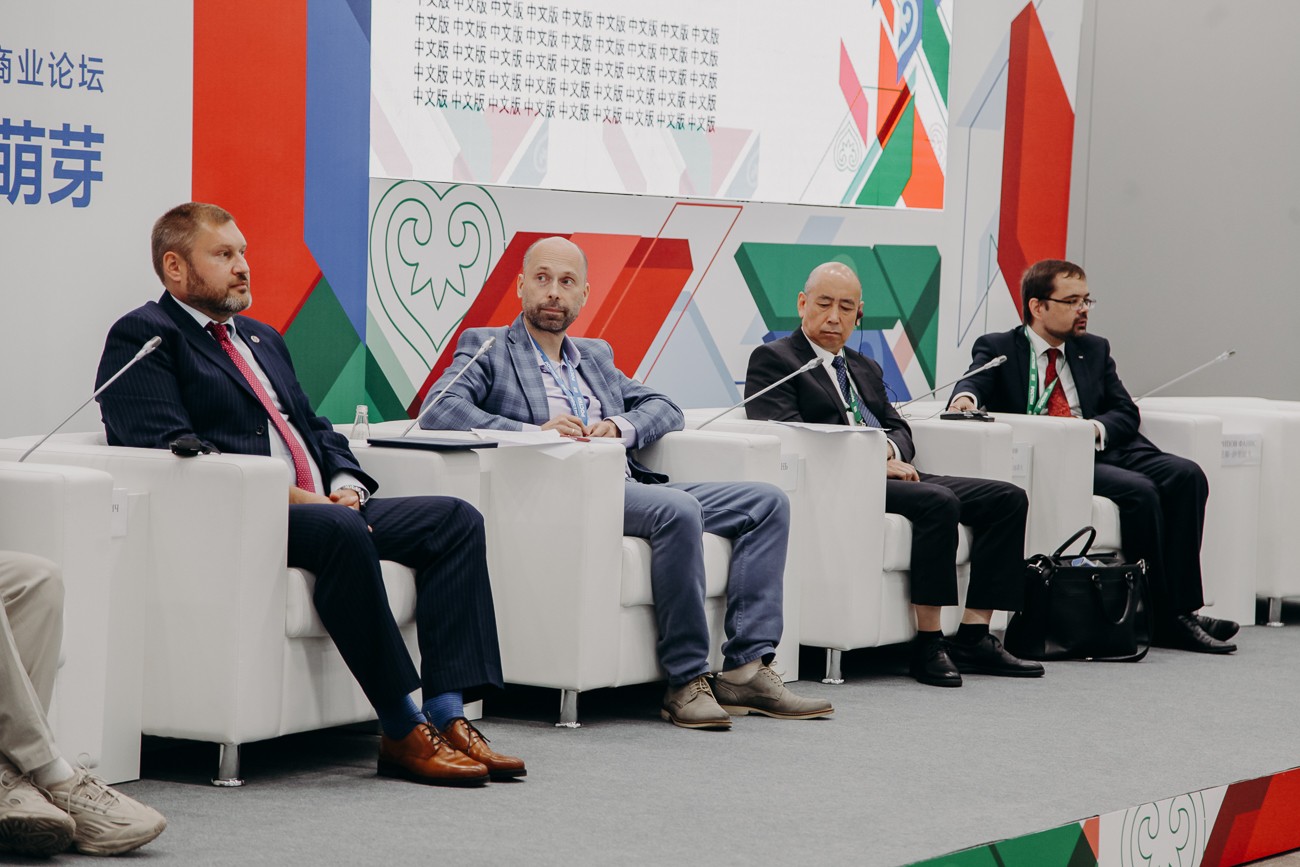 ��� ��������� ������� � ������ '������: ������ � ����� ? �������������� ��������������'.