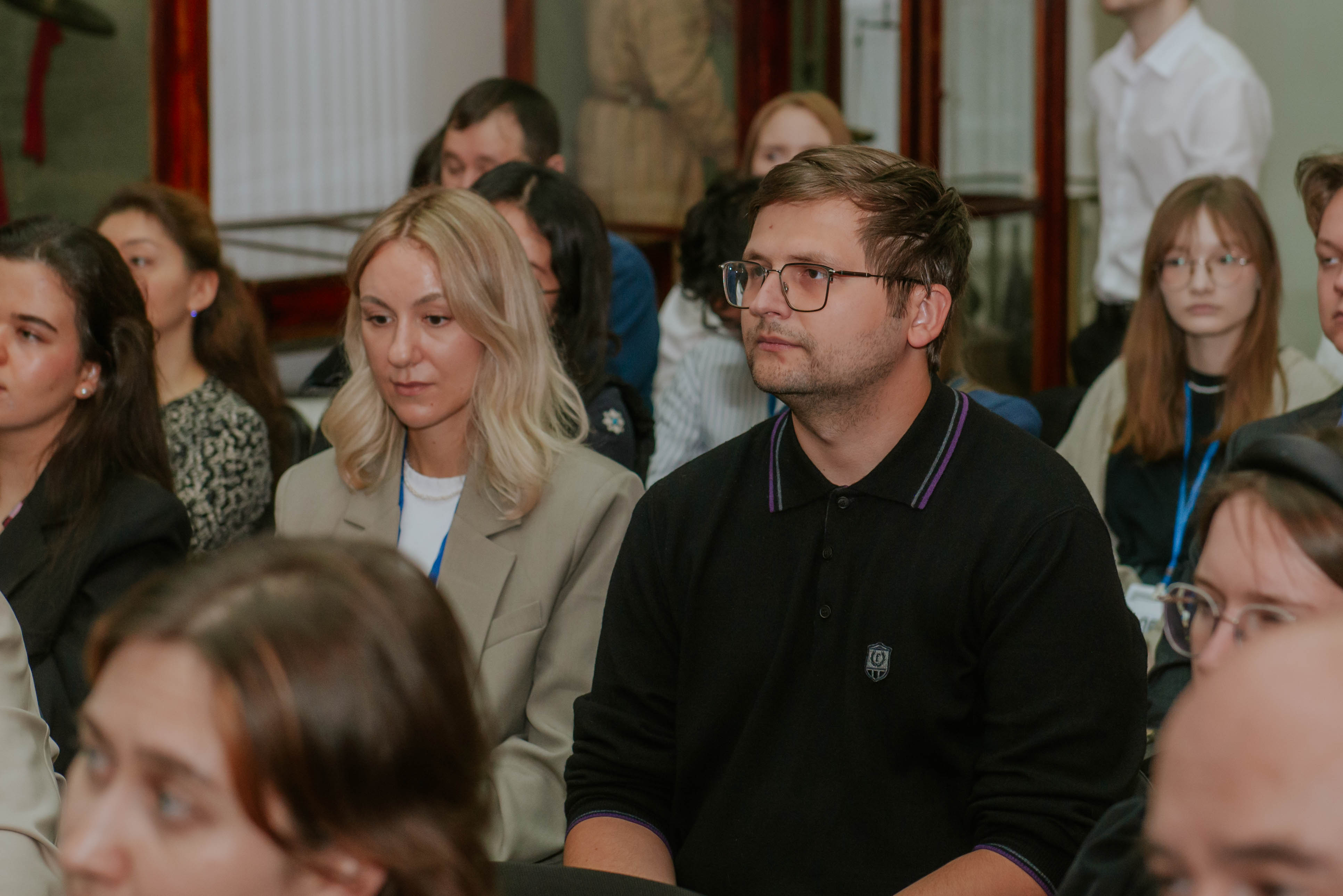 ������-�����